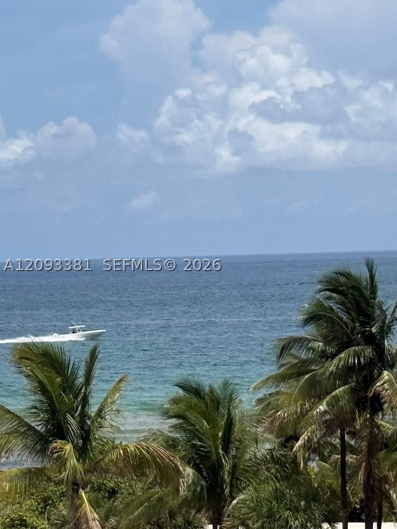 9201 Collins Ave 921 — photo