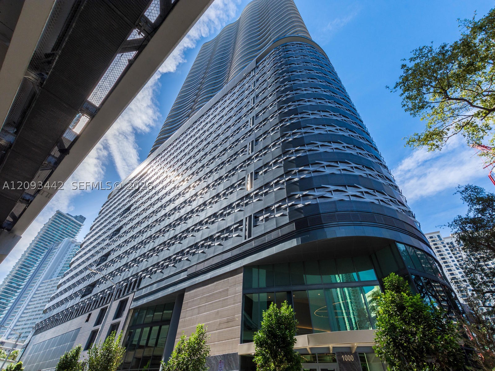 1000 Brickell Plz 4104 — photo