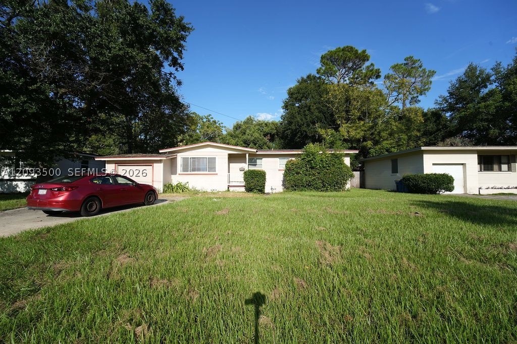 3511 Cesery Blvd — photo