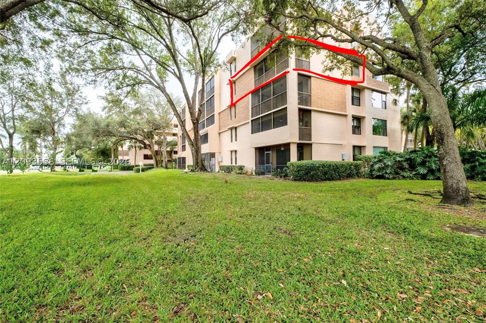 6800 Cypress Rd 401 — photo