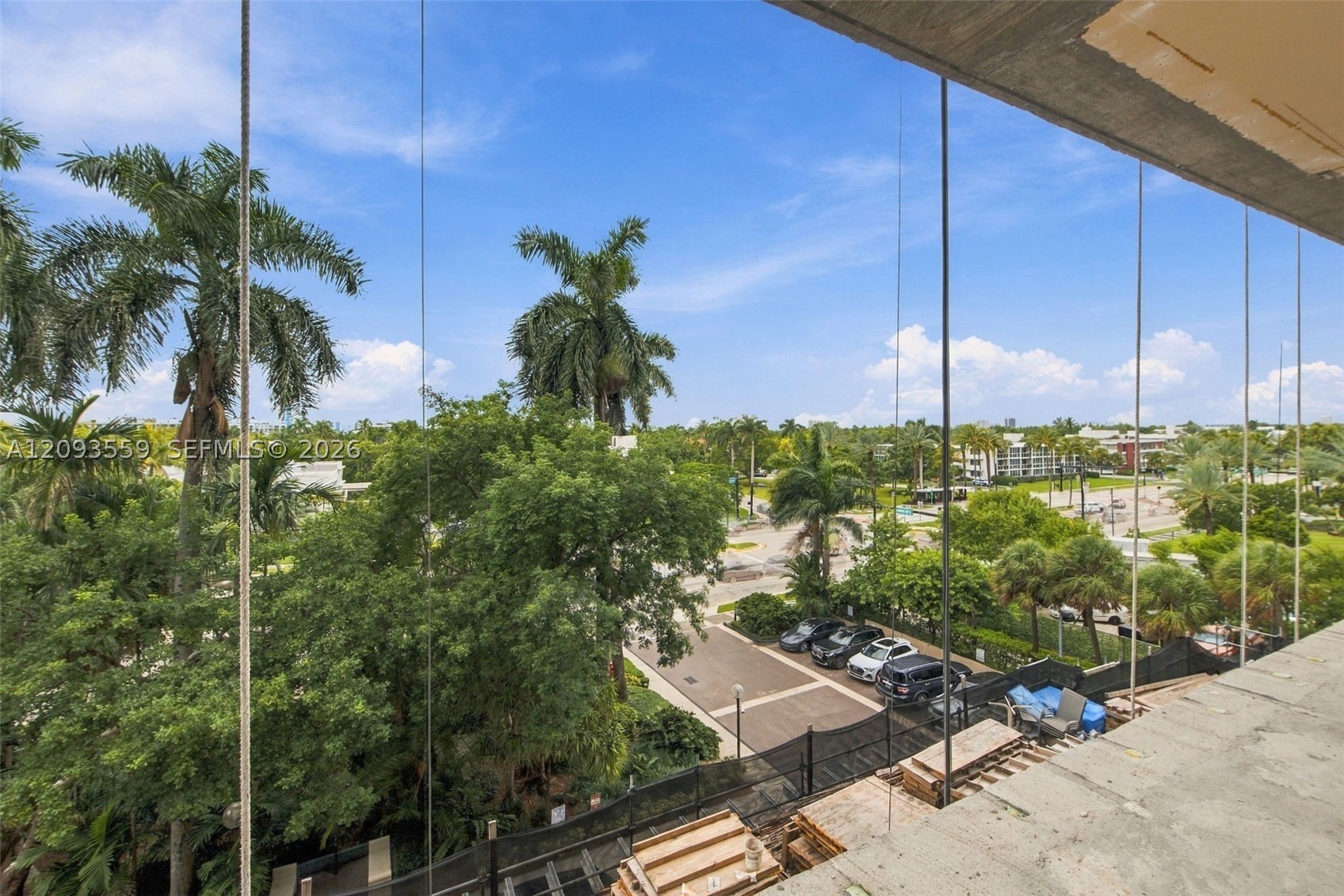10185 Collins Ave 506 — photo
