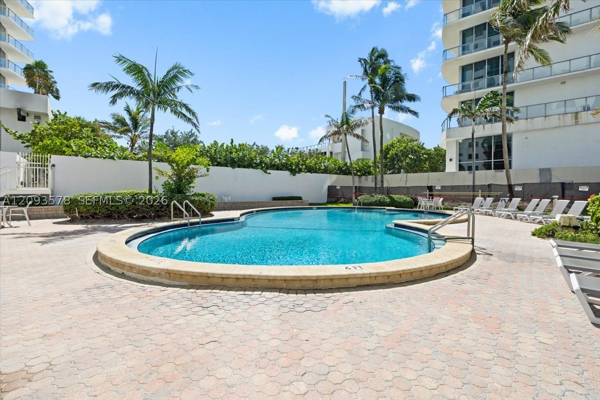 4001 S Ocean Dr 4C — photo