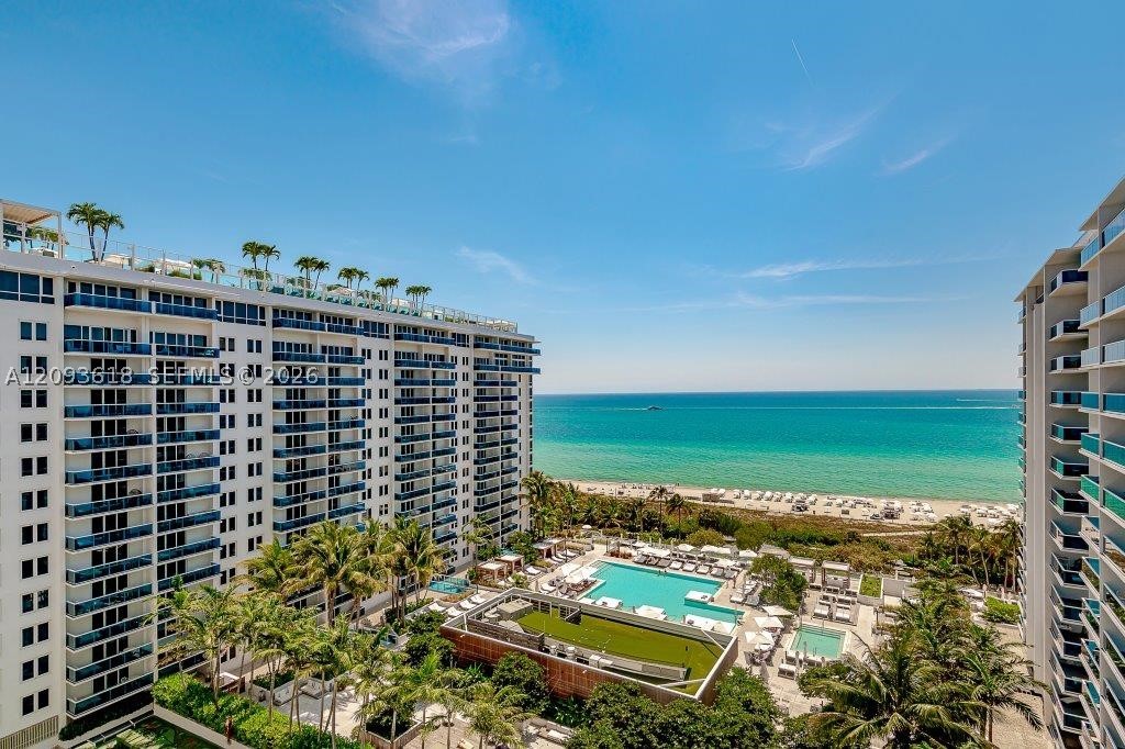 2301 Collins Ave 1424 — photo