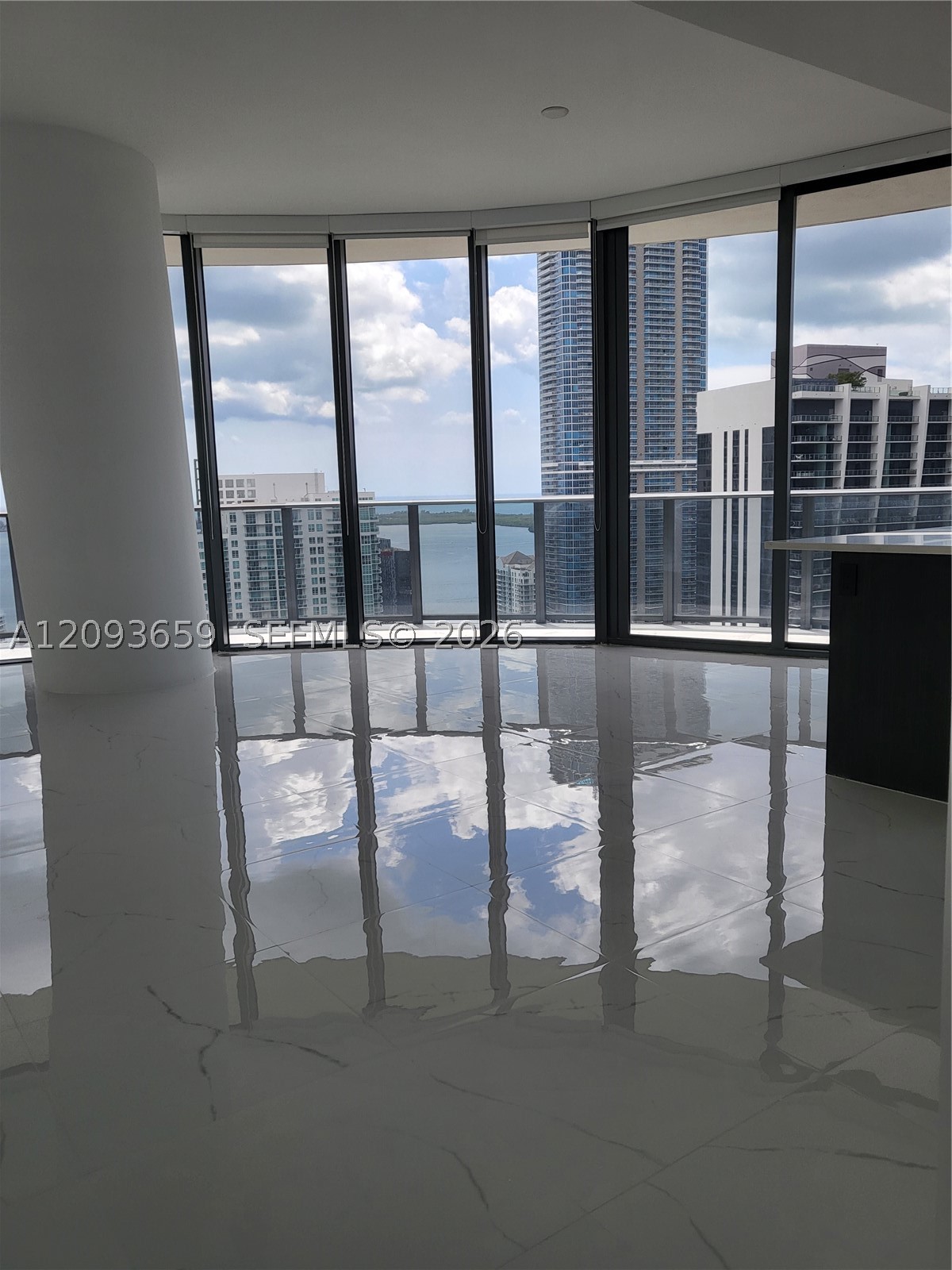 45 SW 9th Street 4303 — photo