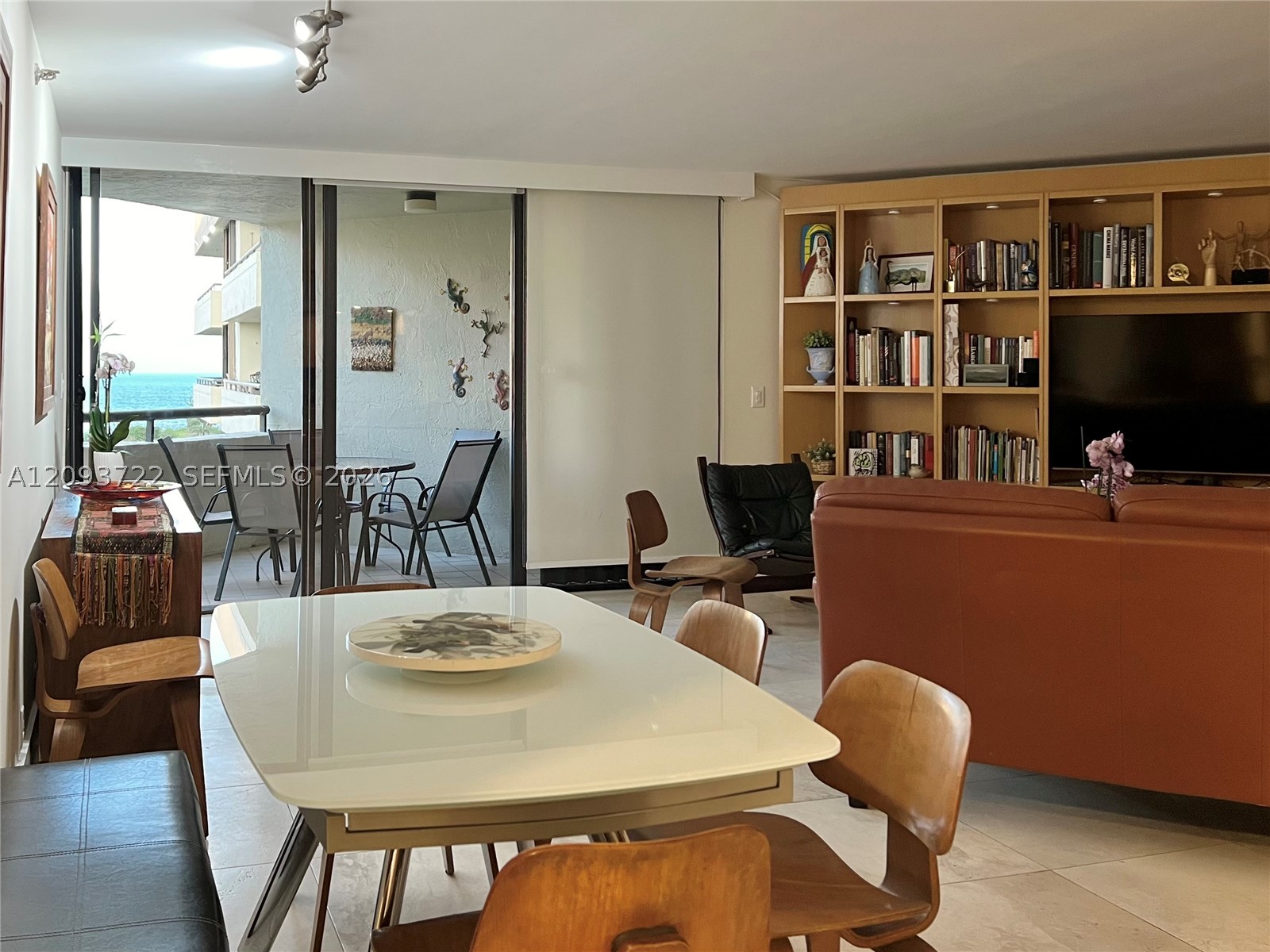 170 Ocean Lane Dr 807 — photo