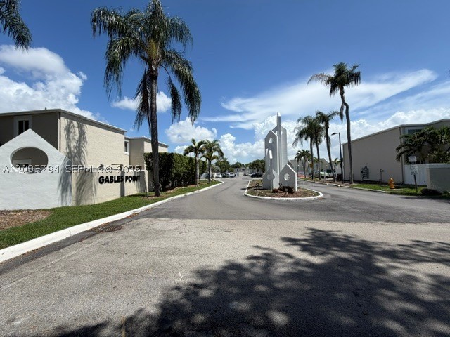 4590 SW 68th Ct Cir 8 — photo