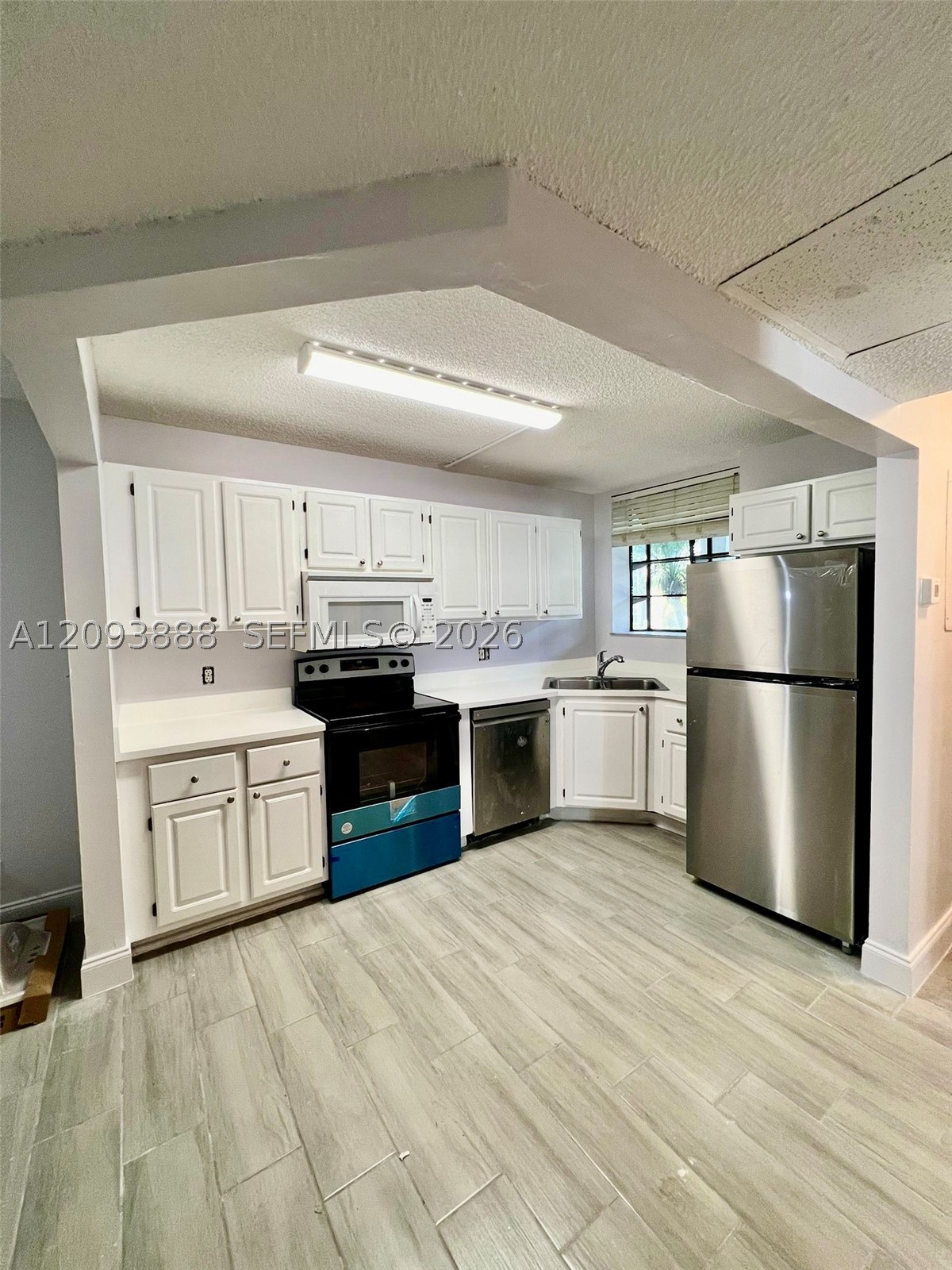 1258 S Military Trl 813 — photo