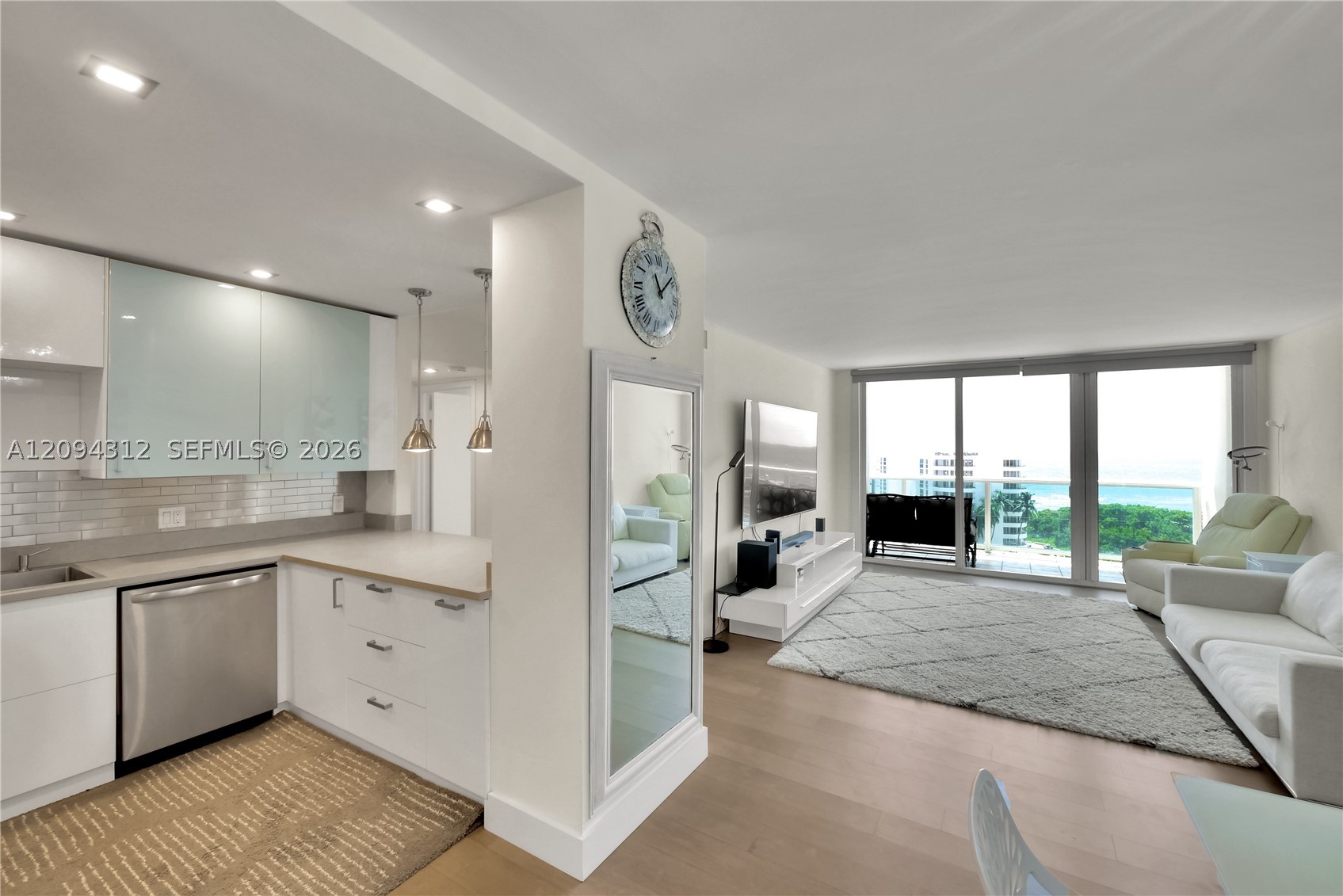 100 Bayview Dr 1008 — photo