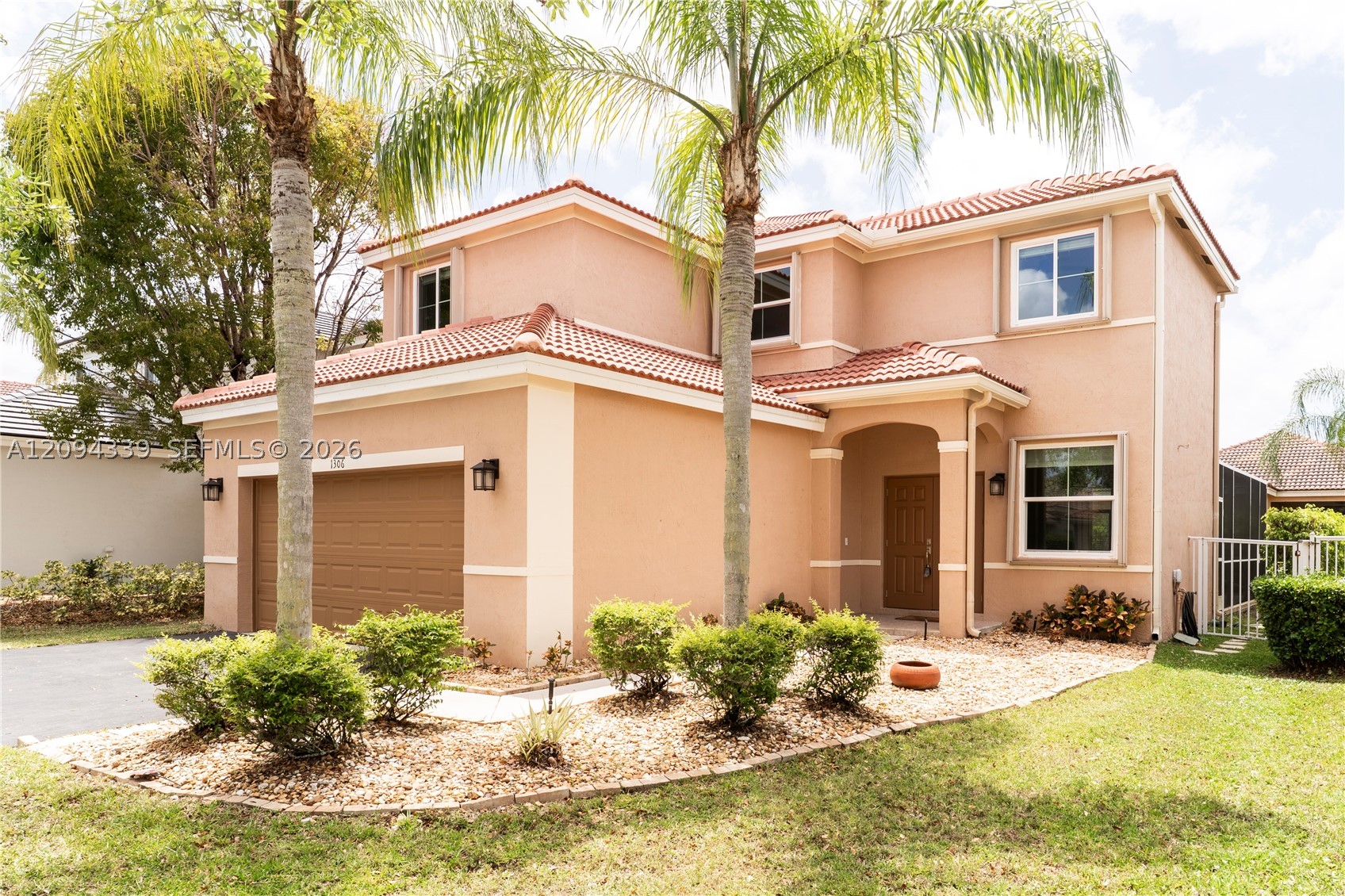 1306 Banyan Way 1306 — photo