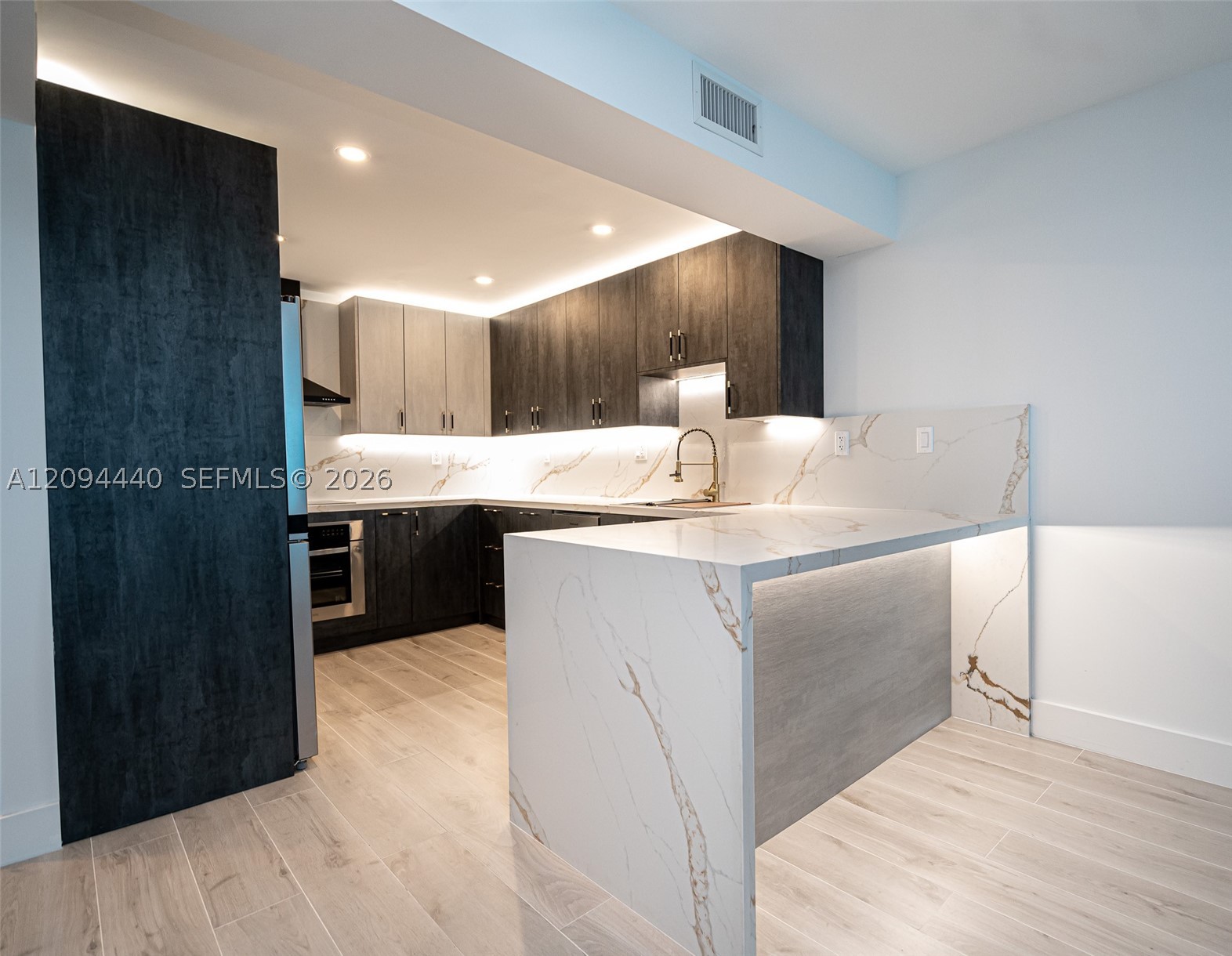 18081 Biscayne Blvd 503 — photo