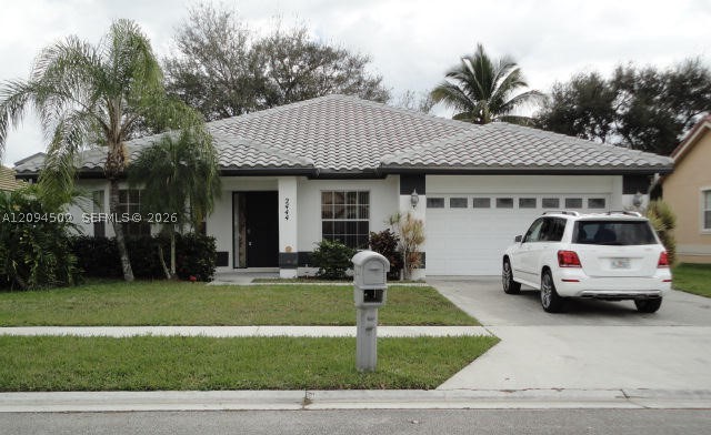 2444 Stonegate Dr — photo