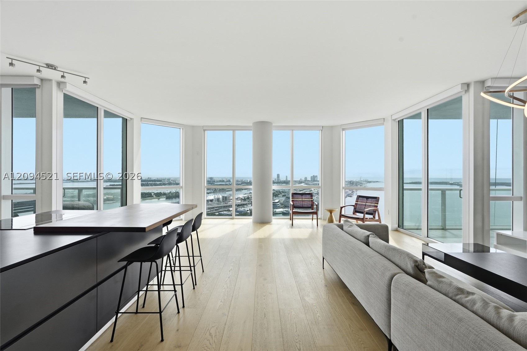 244 Biscayne Blvd 4103 — photo