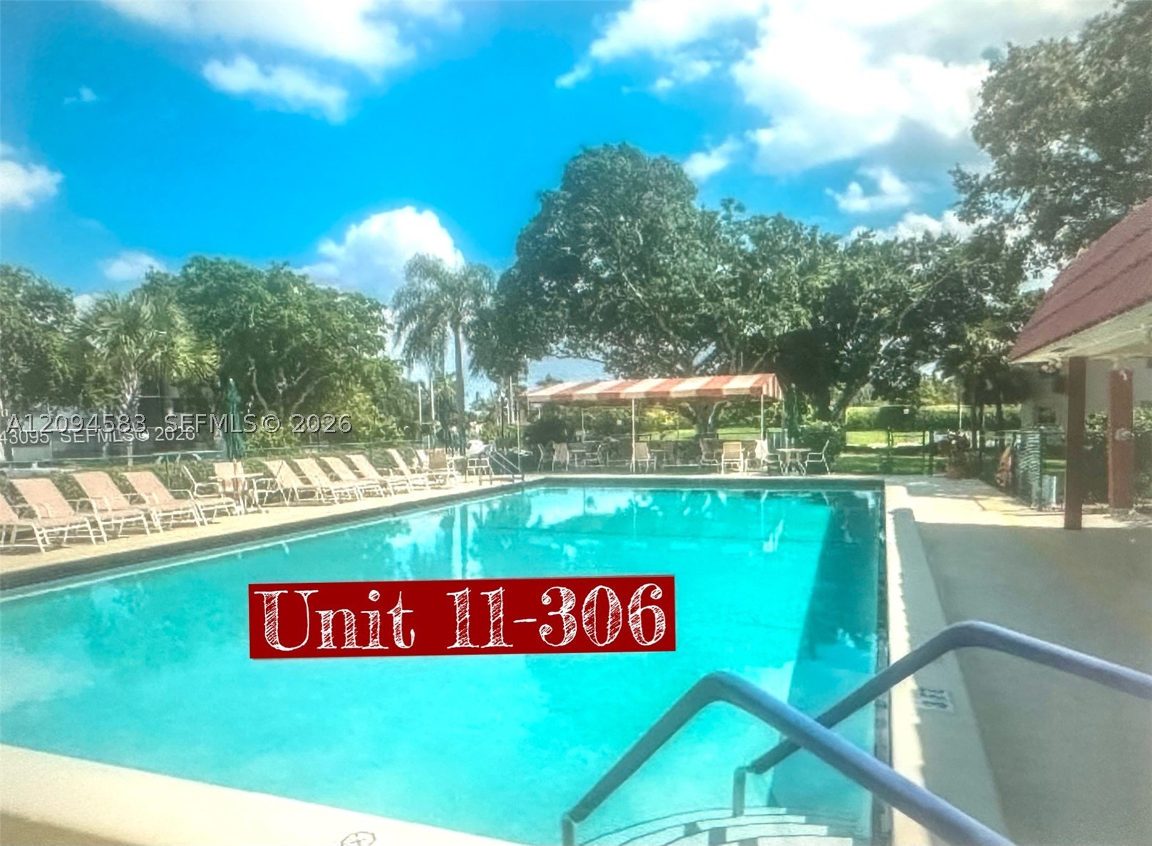 9410 N Hollybrook Lake Dr 306 — photo