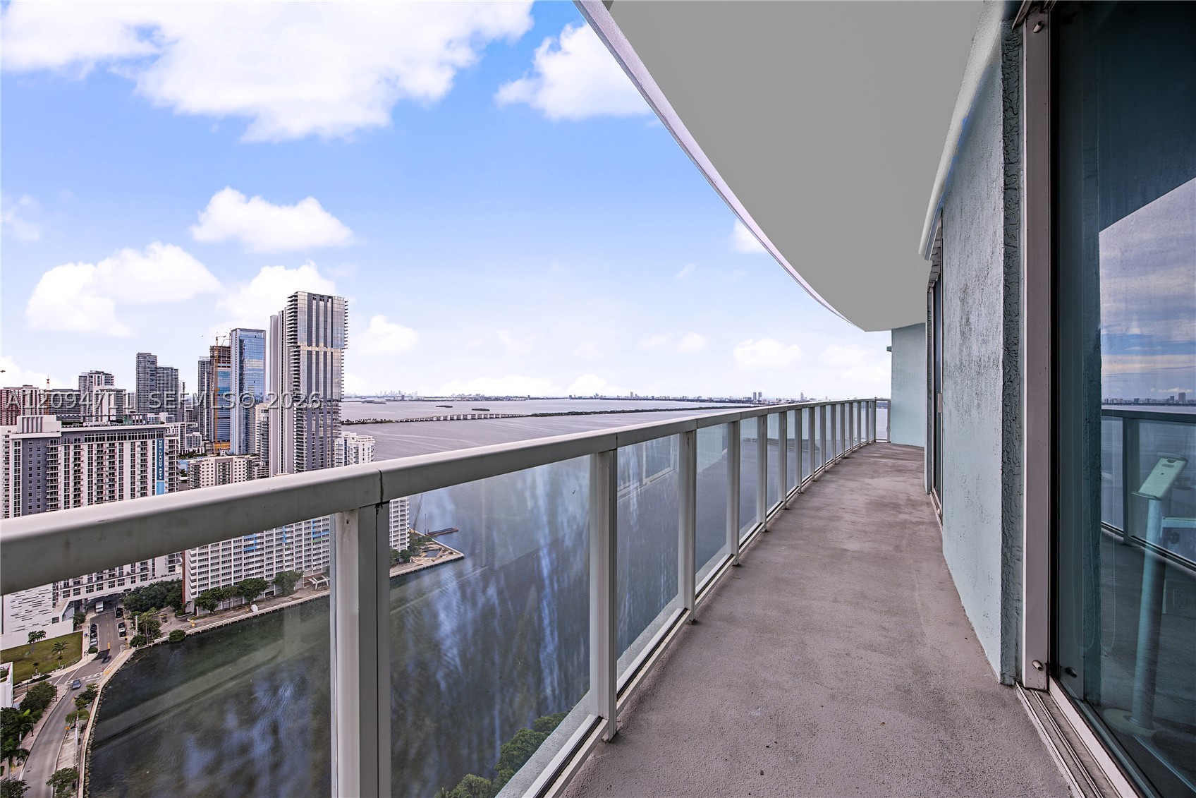 1900 N Bayshore Dr 3604 — photo