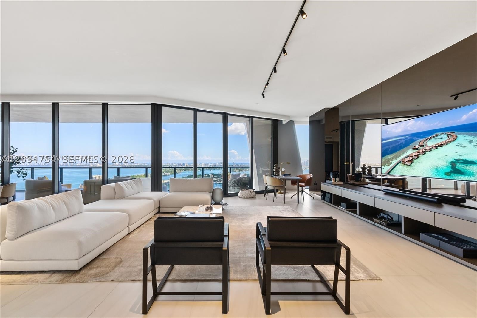 1000 Biscayne Blvd 3502 — photo