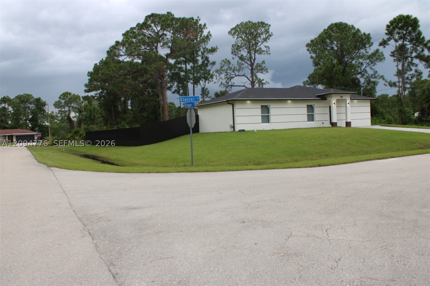 728 Glacier Ave — photo