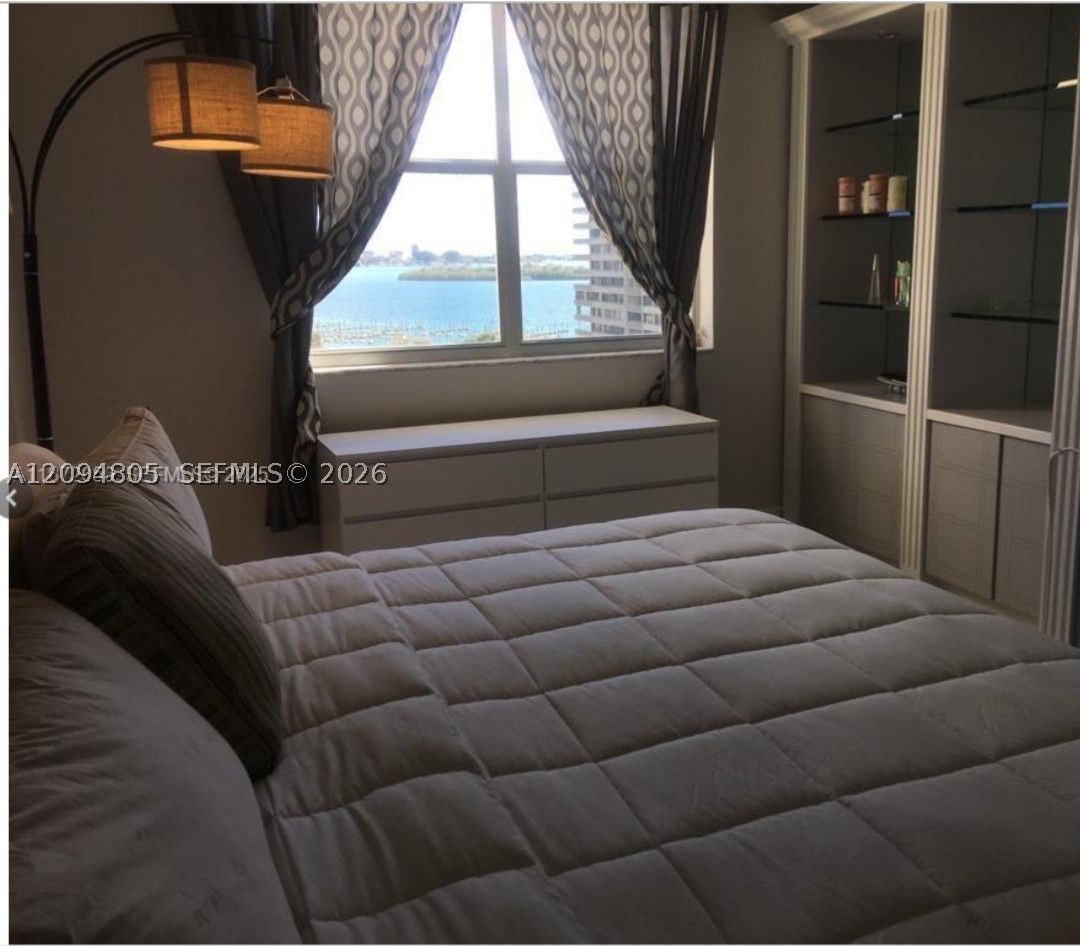 11111 Biscayne Blvd 4D — photo