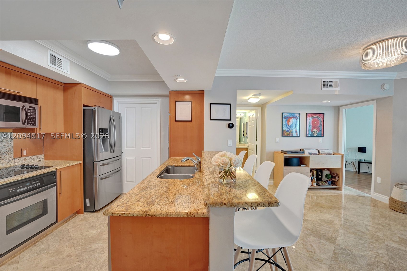 401 SW 4th Ave Unit 301 — photo
