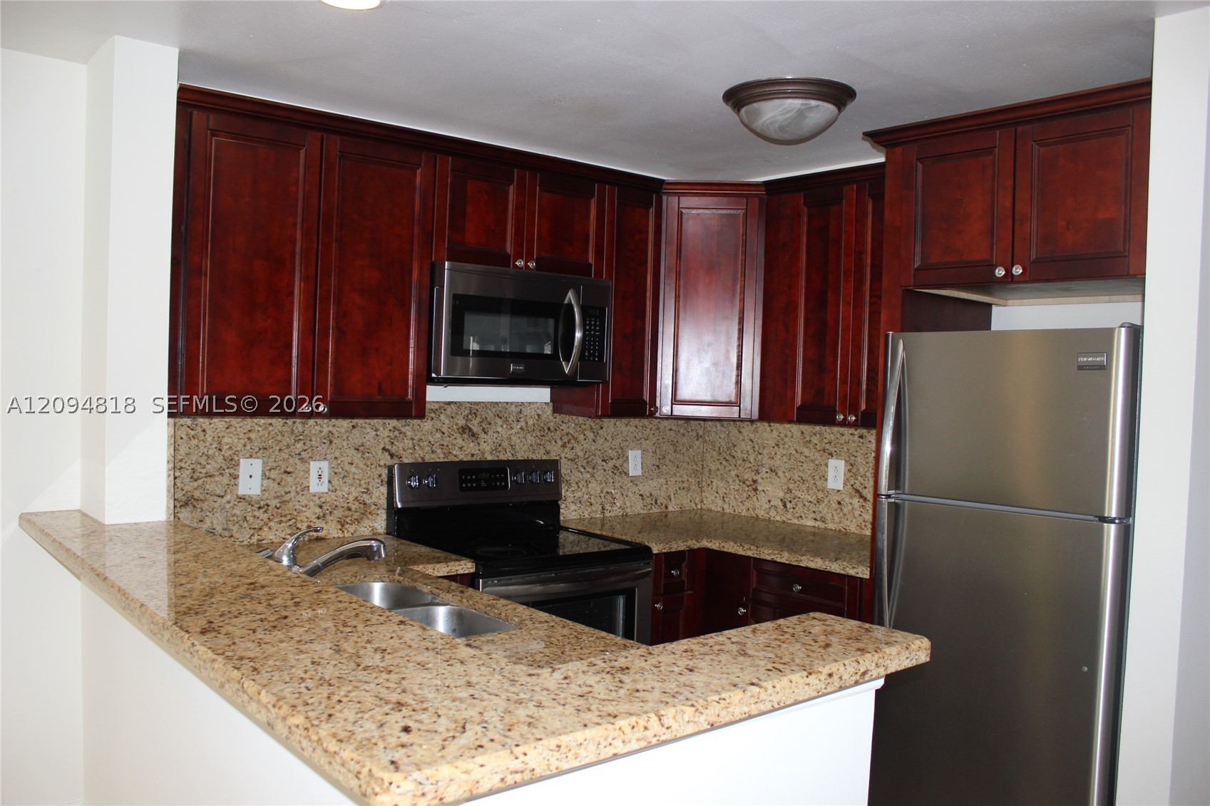 4871 Via Palm Lks 703 — photo