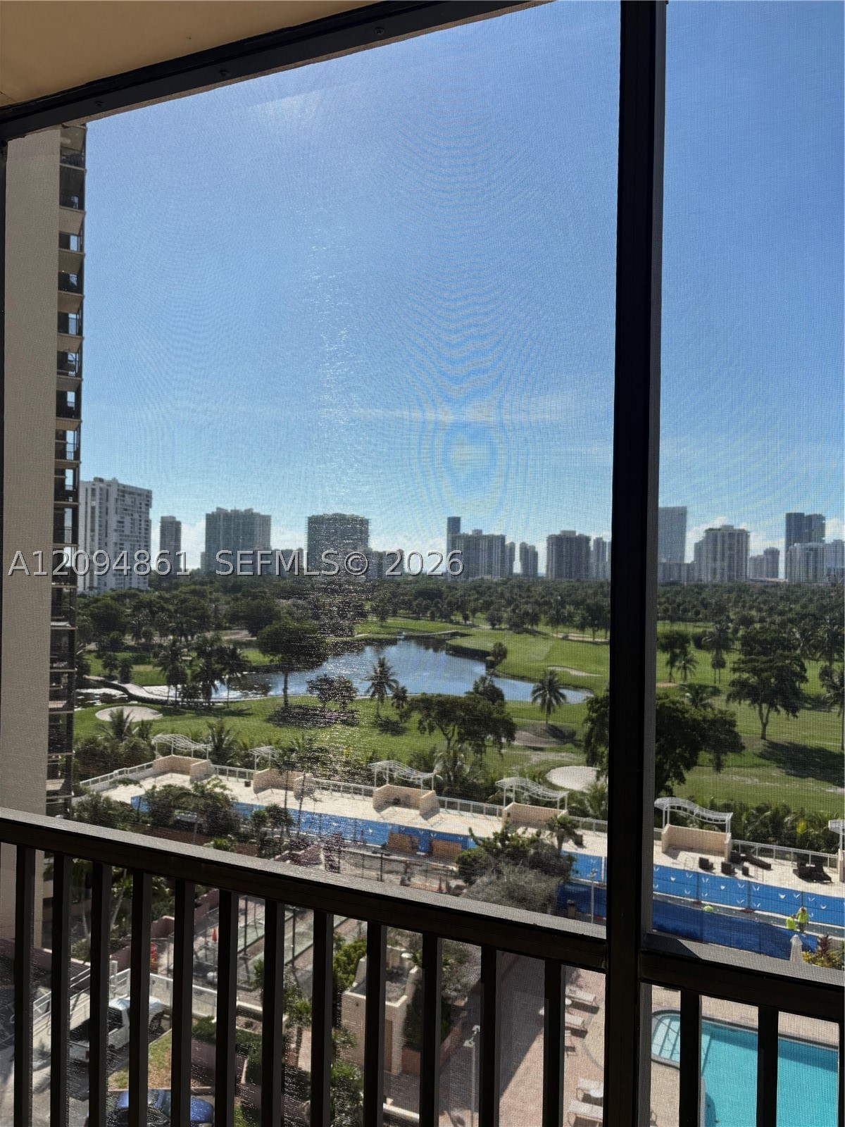 20301 W Country Club Dr 1025 — photo