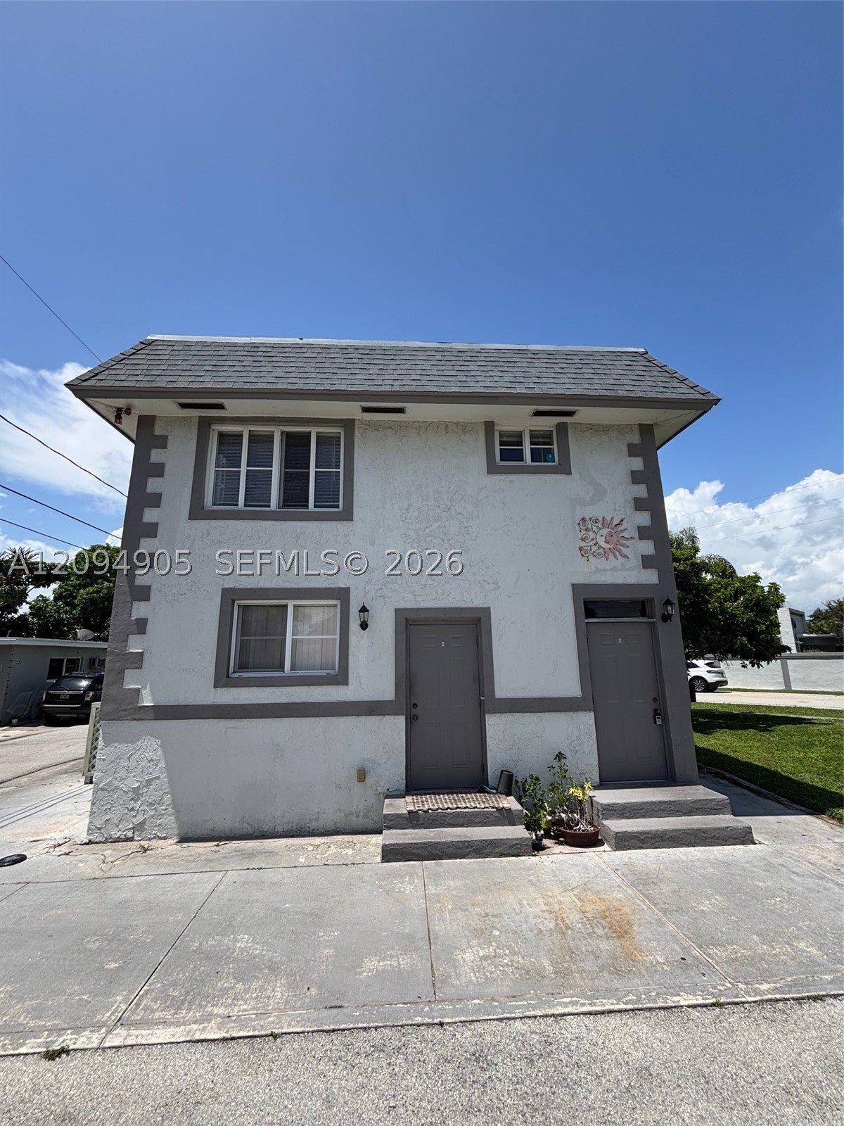 219 W Dixie Hwy B — photo