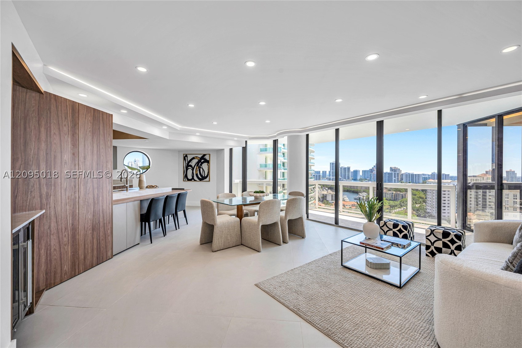 20185 E Country Club Dr. 1904 — photo