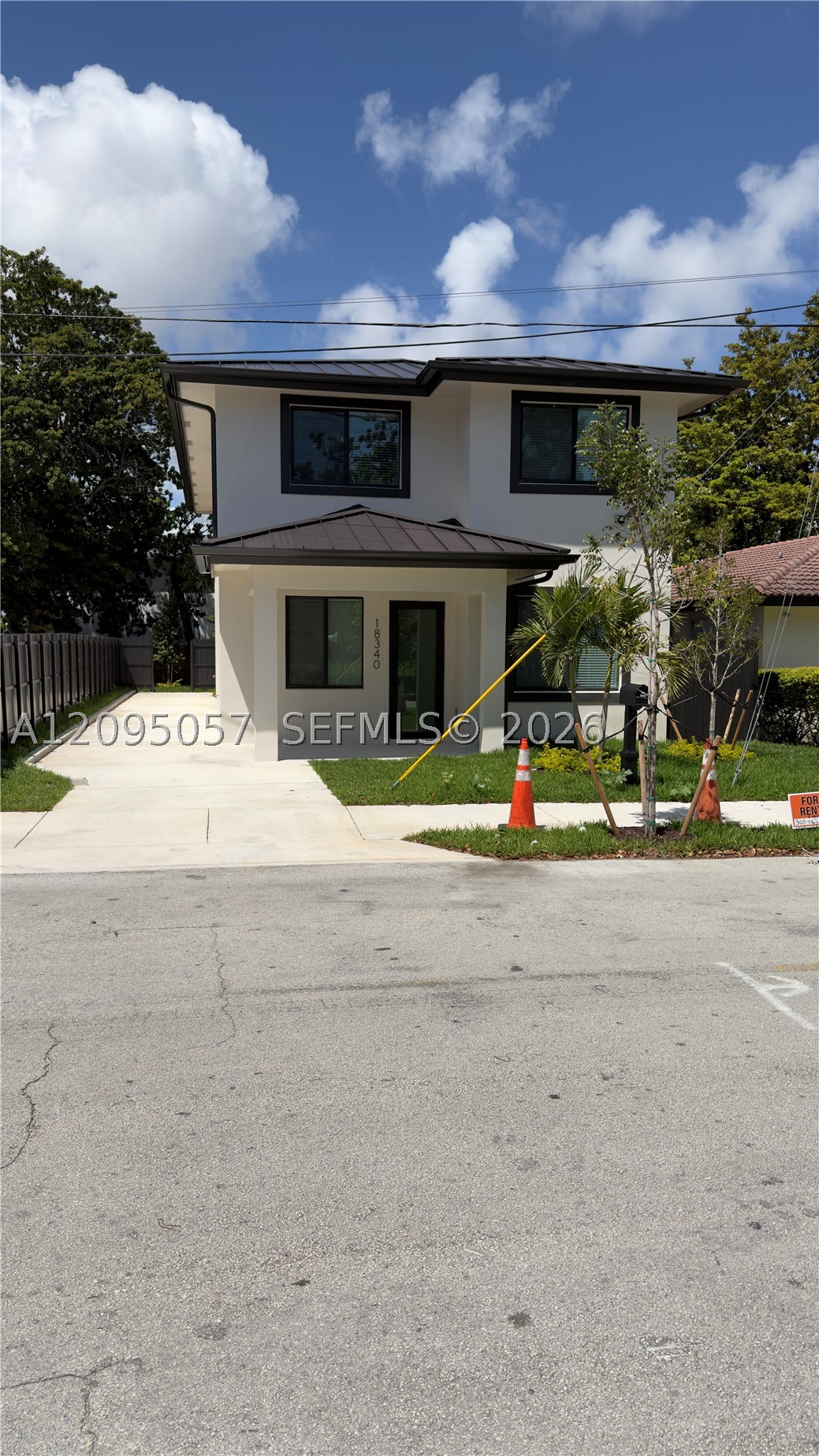 18340 SW 102 Pl — photo