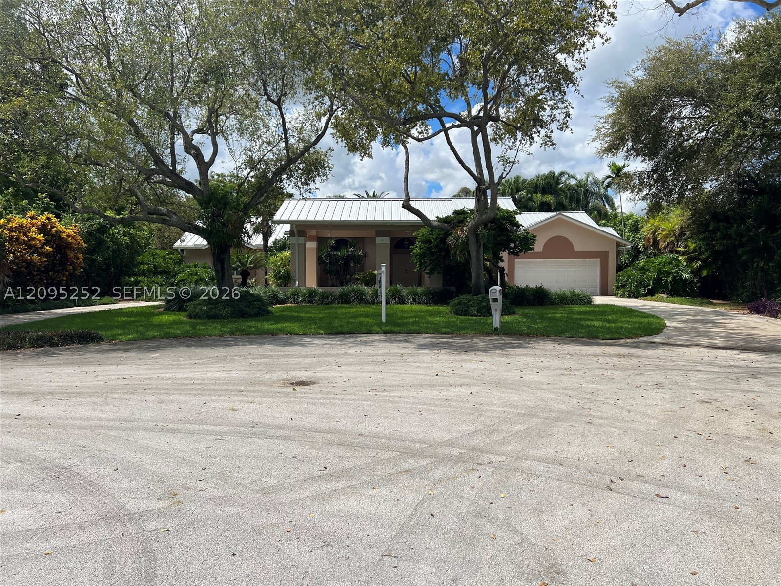 18032 SW 82nd Ct — photo