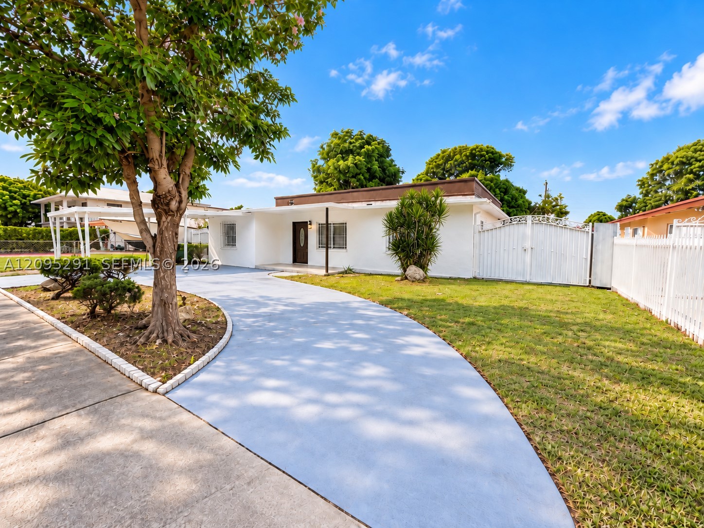 951 E 18th Street, Hialeah, FL 33013 — photo 2
