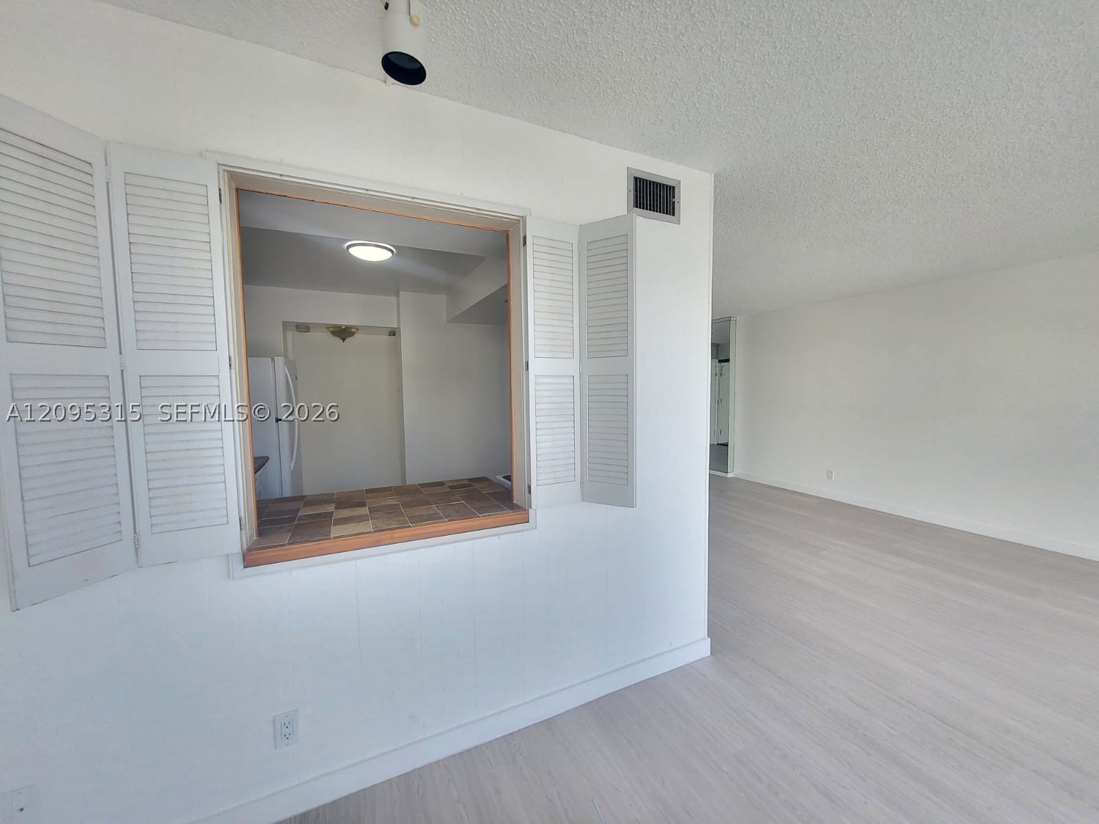 501 Three Islands Blvd 204 — photo