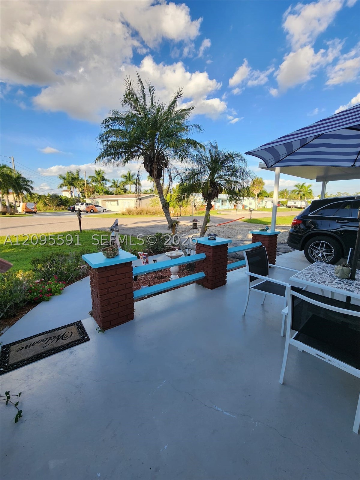 812 Lake McGregor Dr — photo