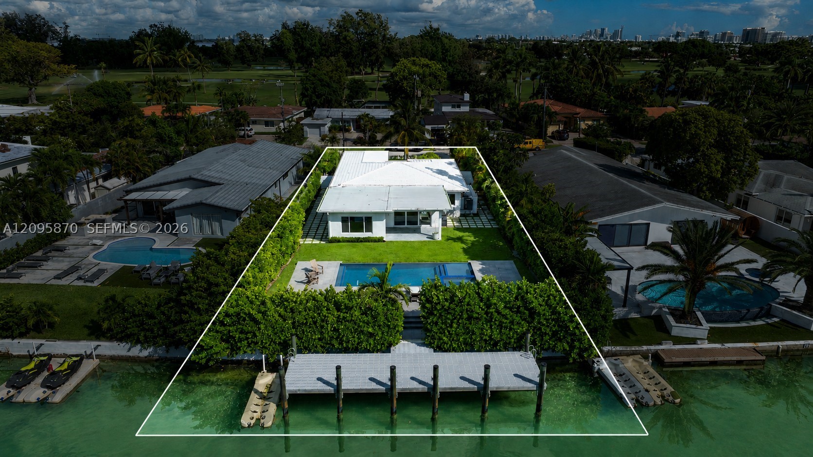 740 S Shore Dr — photo