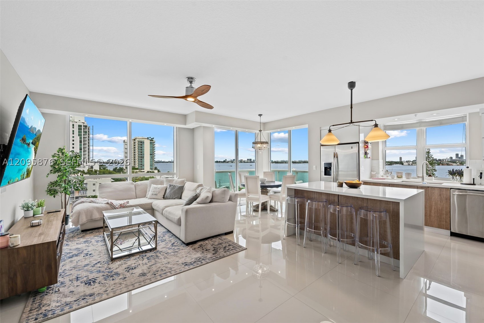 7910 Harbor Island Unit 706B — photo