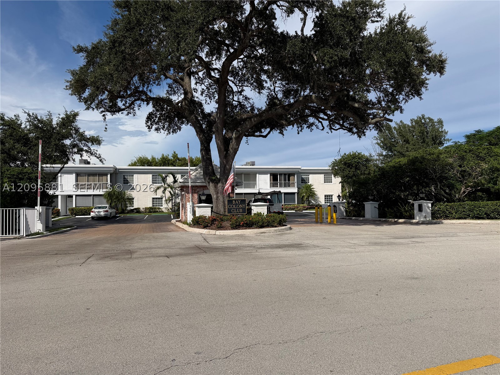 6275 Bay Club Dr Unit 2 — photo