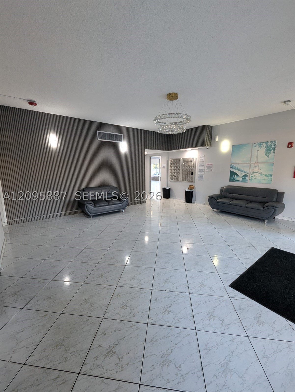 16740 NE 9th Ave 406 — photo
