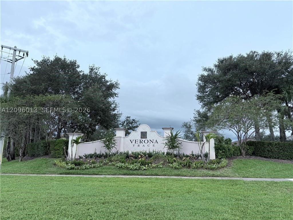 10055 W Villa Cir 0 — photo