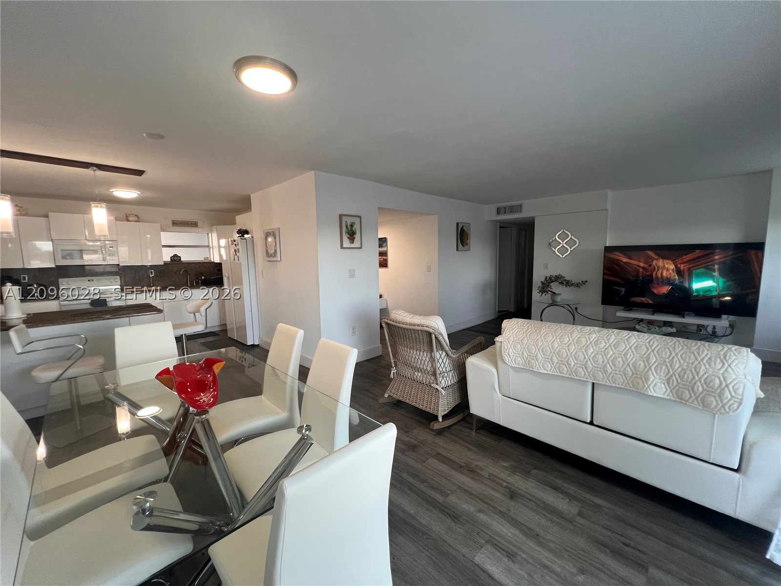 6300 SW 138th Ct Unit 405 — photo