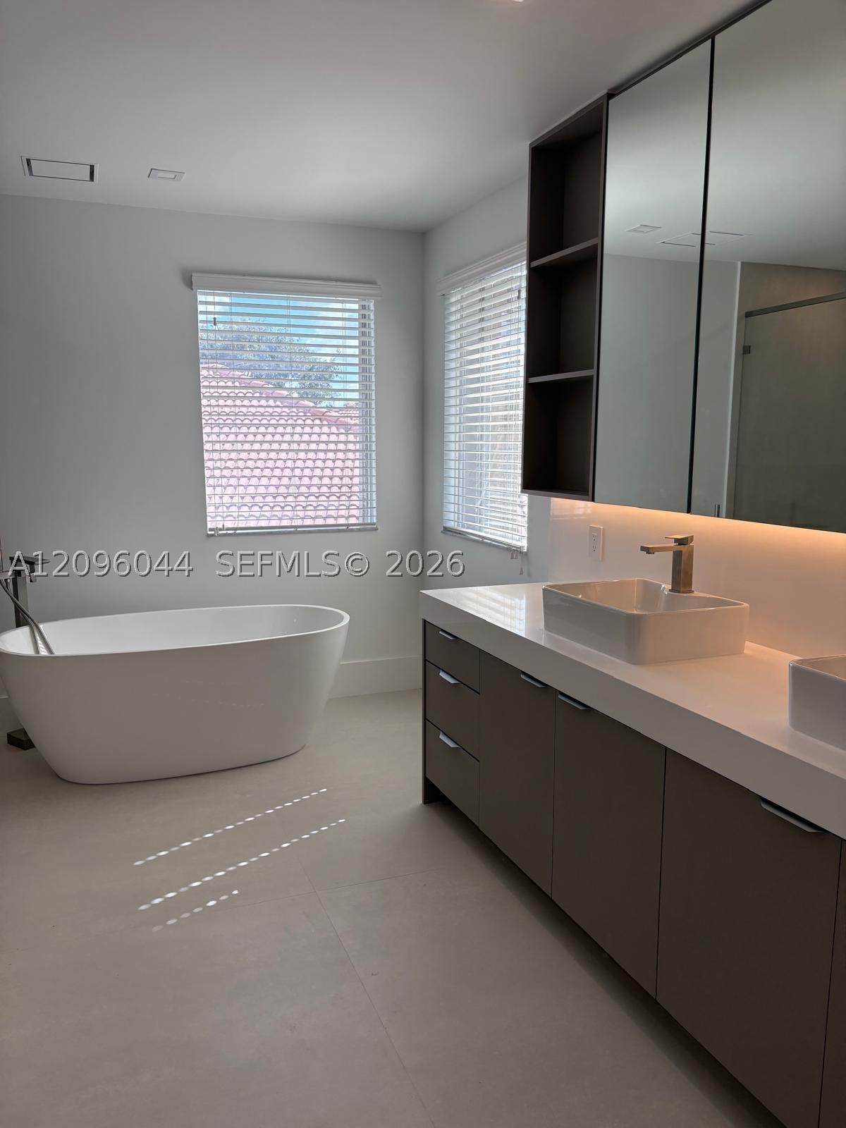 4207 W Whitewater Ave 4207 — photo
