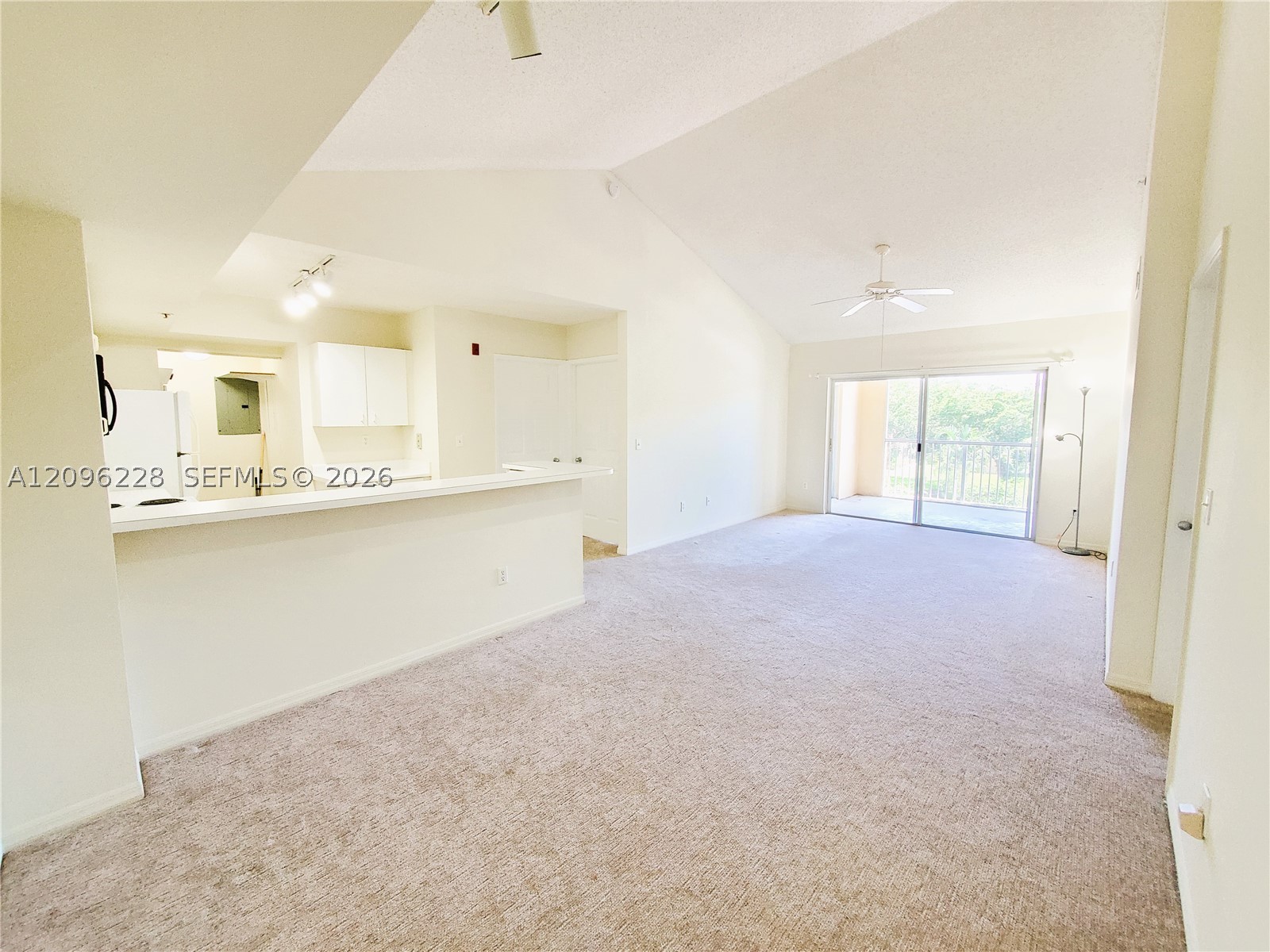 2600 S University Dr 321 — photo