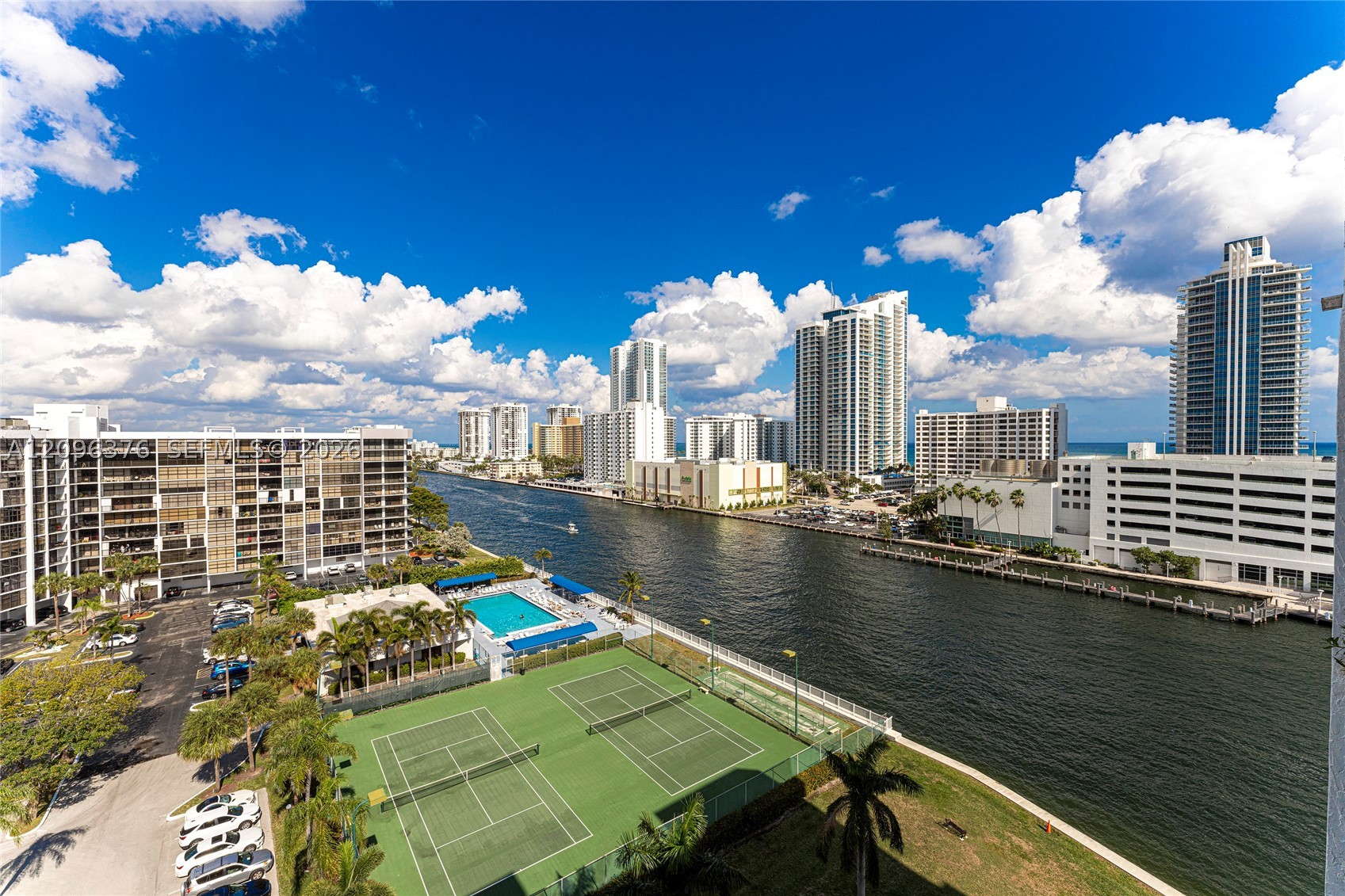 400 Leslie Dr 1117 — photo