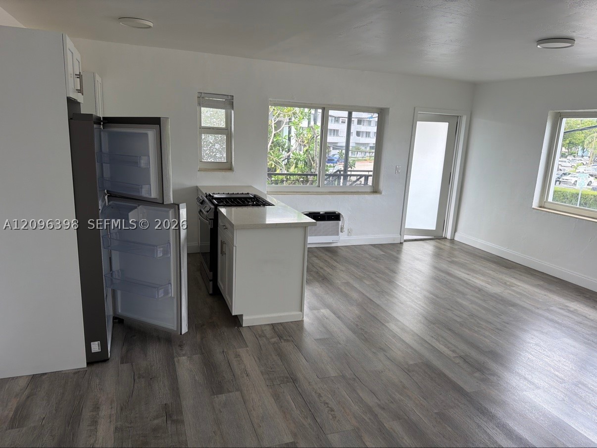 7441 Wayne Ave 10-0 — photo