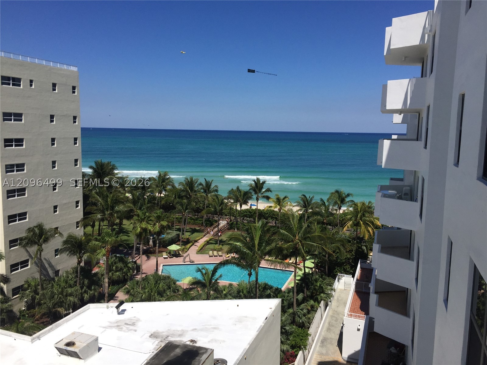 4301 Collins Ave 901 — photo