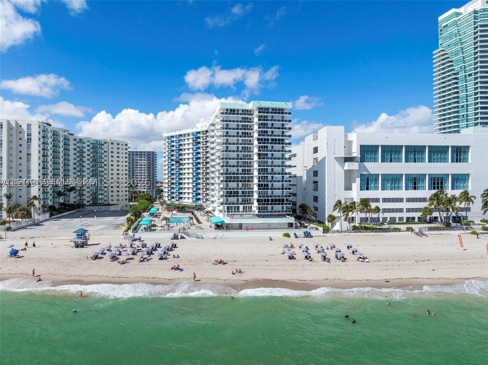 3725 S Ocean Dr 715 — photo