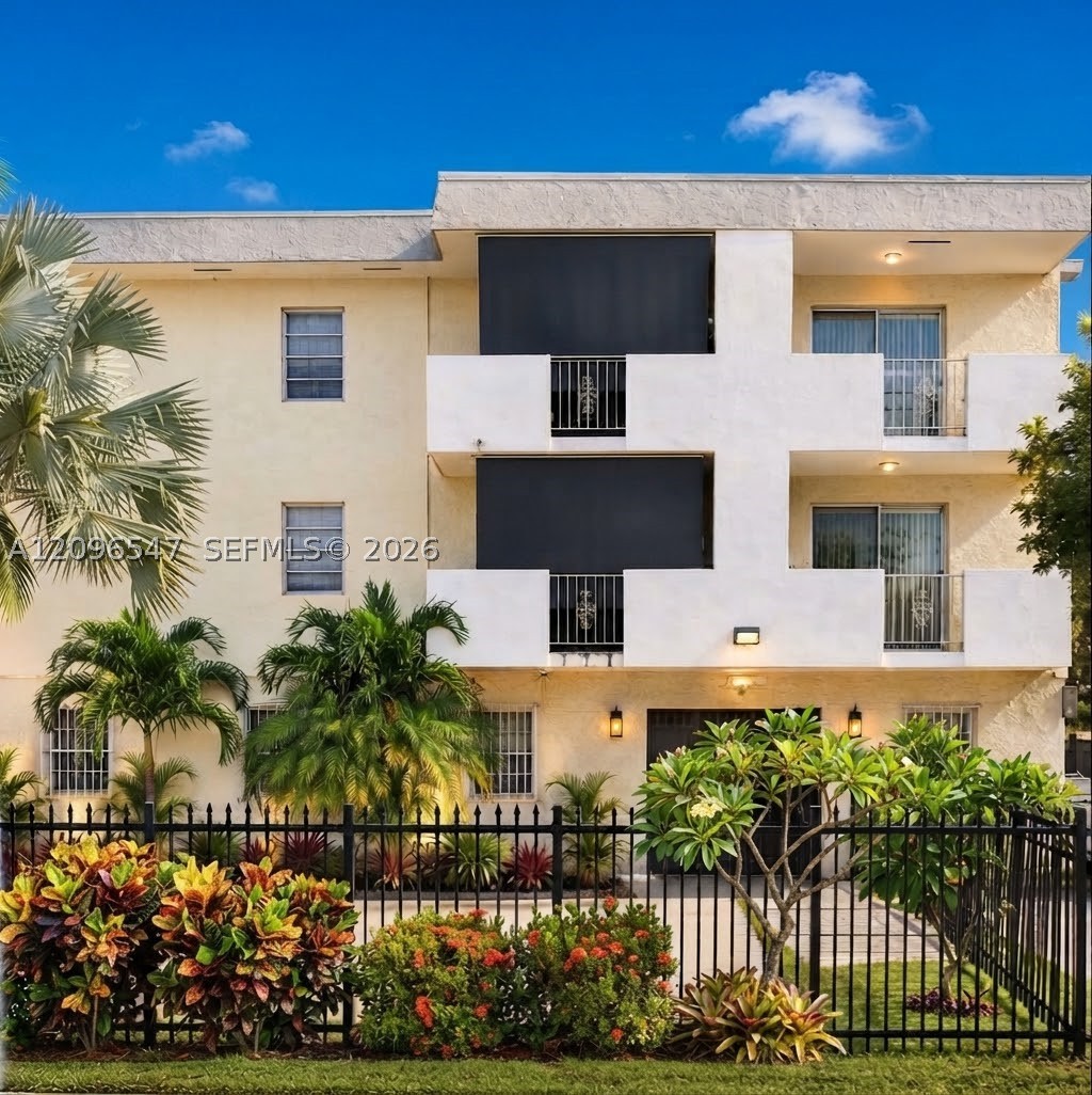 2745 W Okeechobee Rd 56 — photo