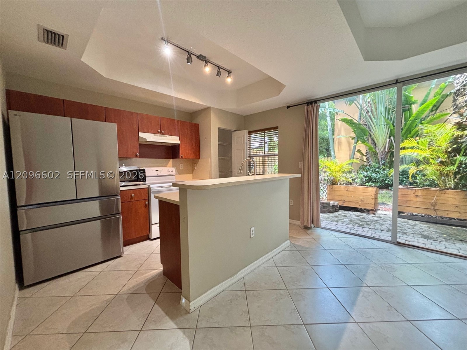 2307 Anchor Ct 4006 — photo