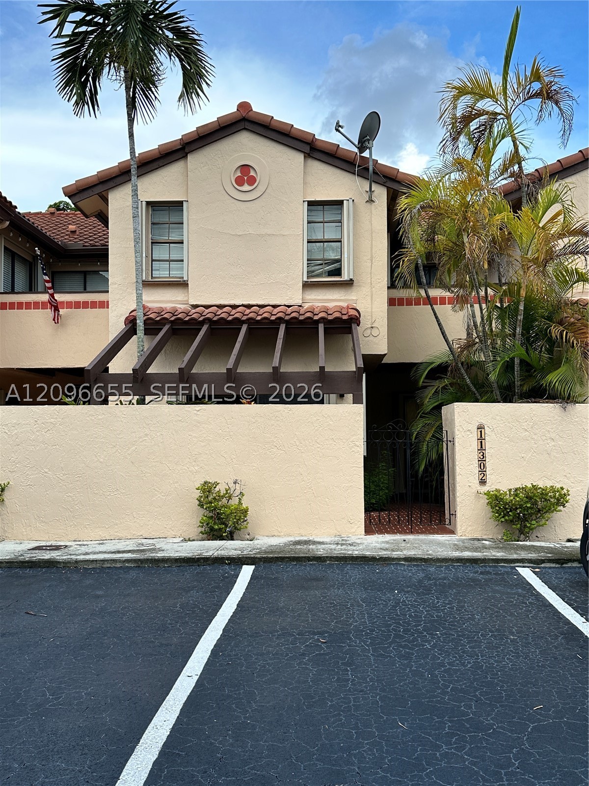 11302 SW 132nd Ct West — photo