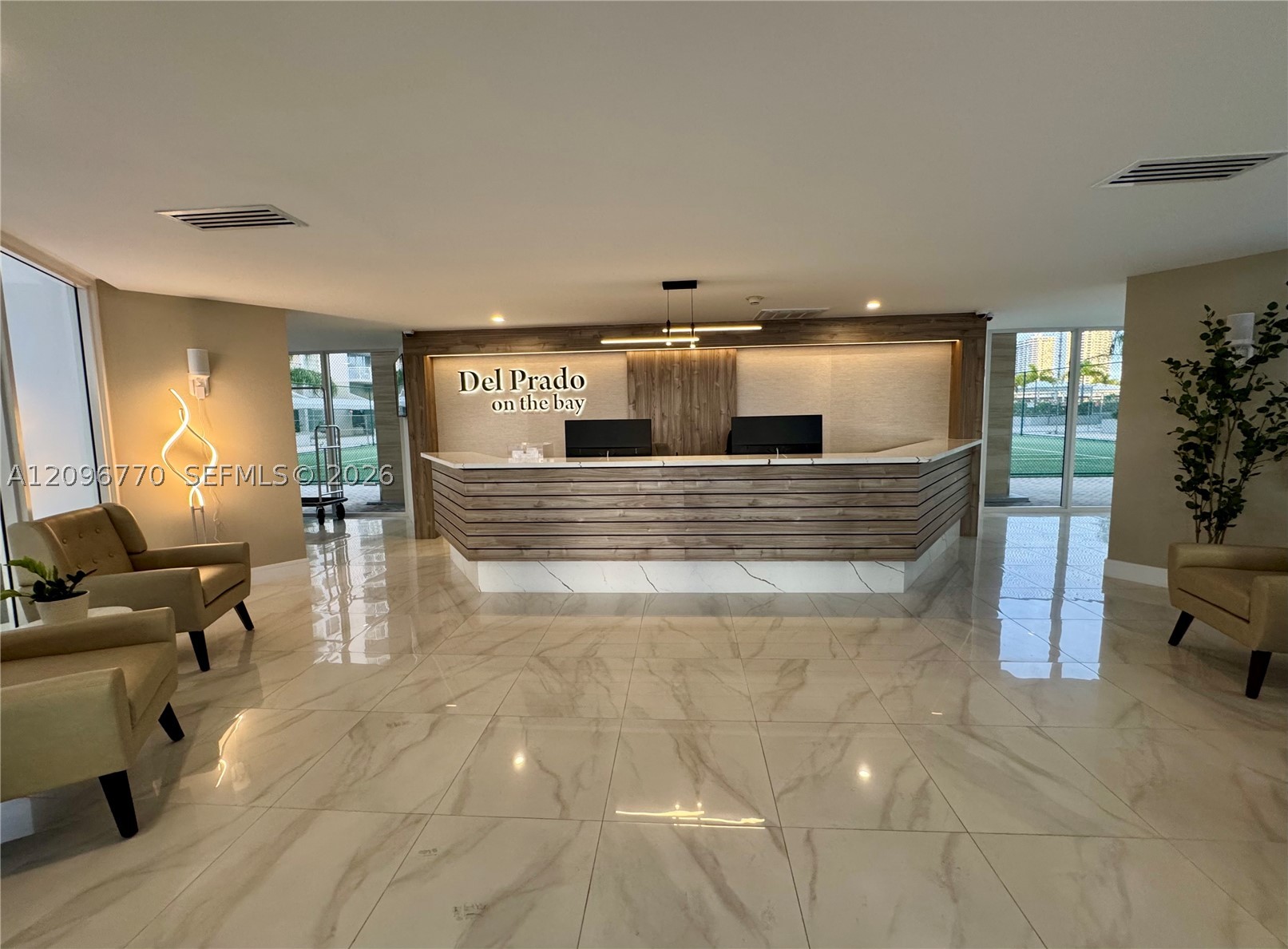 18011 Biscayne Blvd 1003 — photo