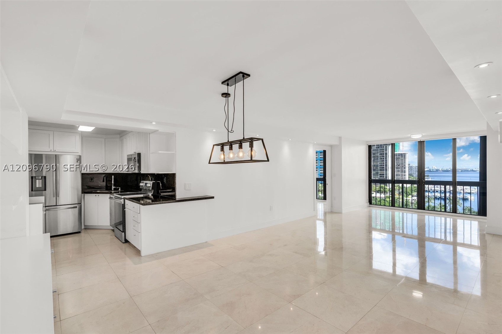 2333 Brickell Ave 1007 — photo