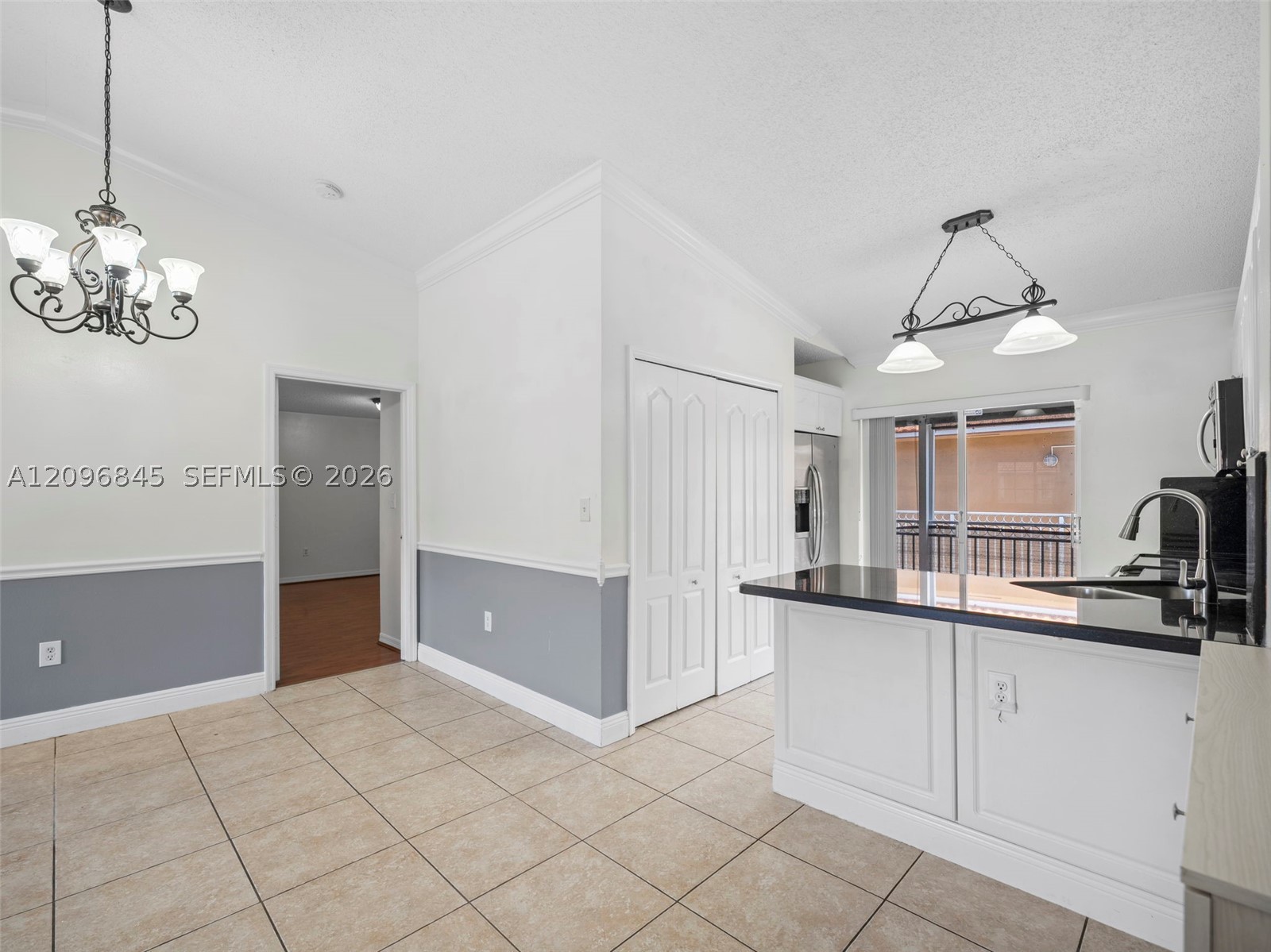 Home in Hialeah, FL 33016 — photo 3