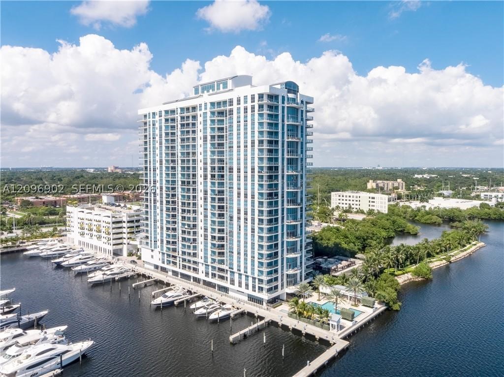 17301 Biscayne Blvd 703 — photo
